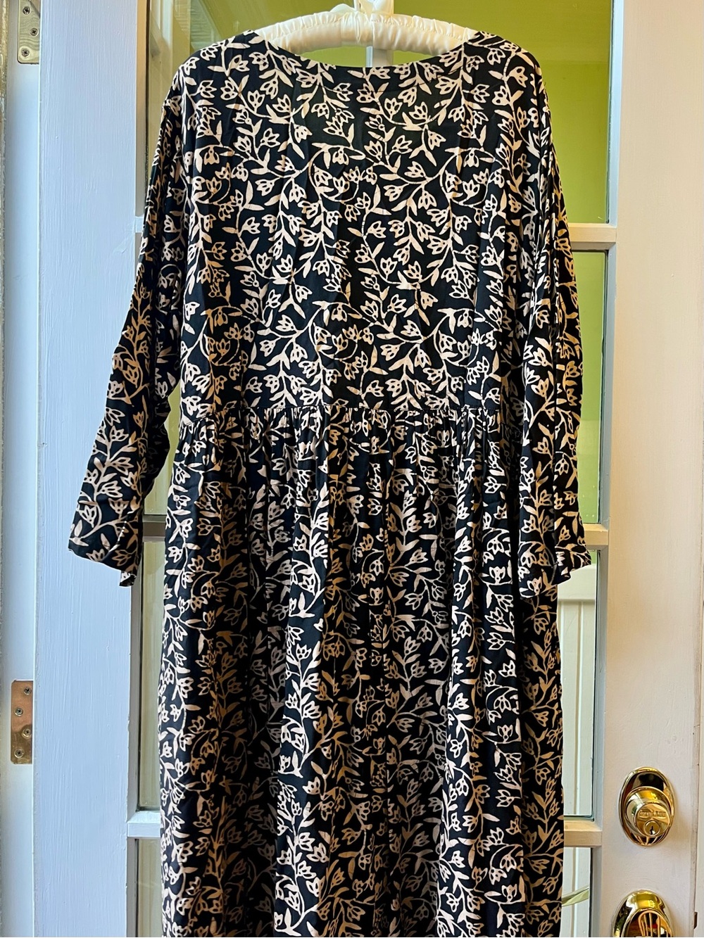 Tamba Batik Black & Cream Floral Maxi Dress from Indonesia - Picture 3 of 9